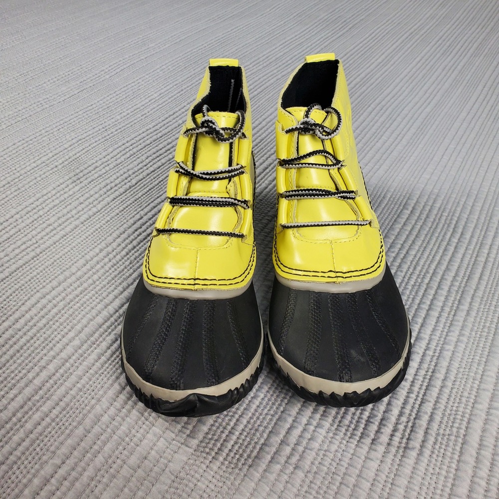 Sorel Out N About Rain Boots Womens 7 Yellow Good Leather Duck Boots NL2511-731